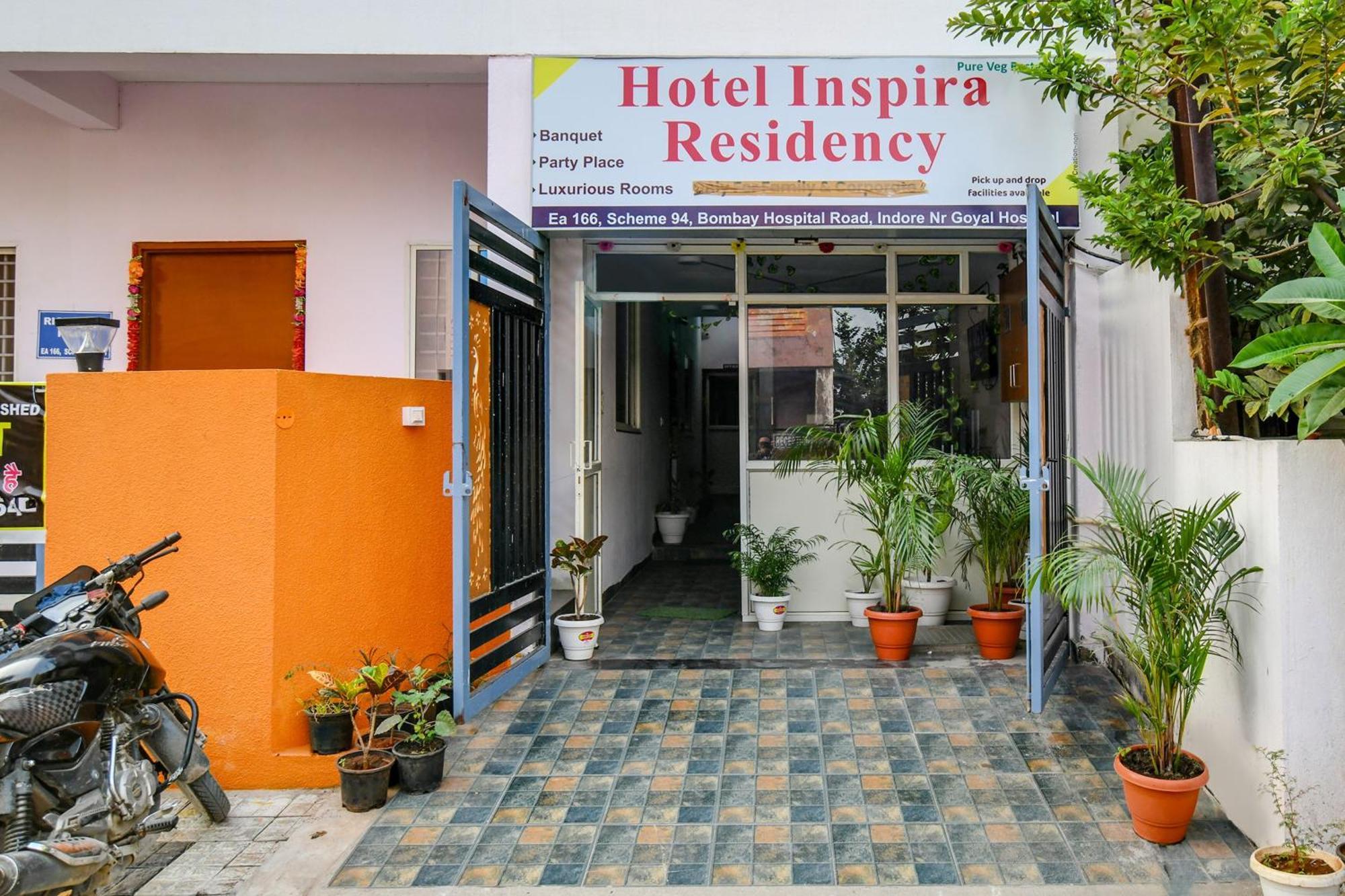 Oyo Hotel Inspira Residency อินดอร์ ภายนอก รูปภาพ